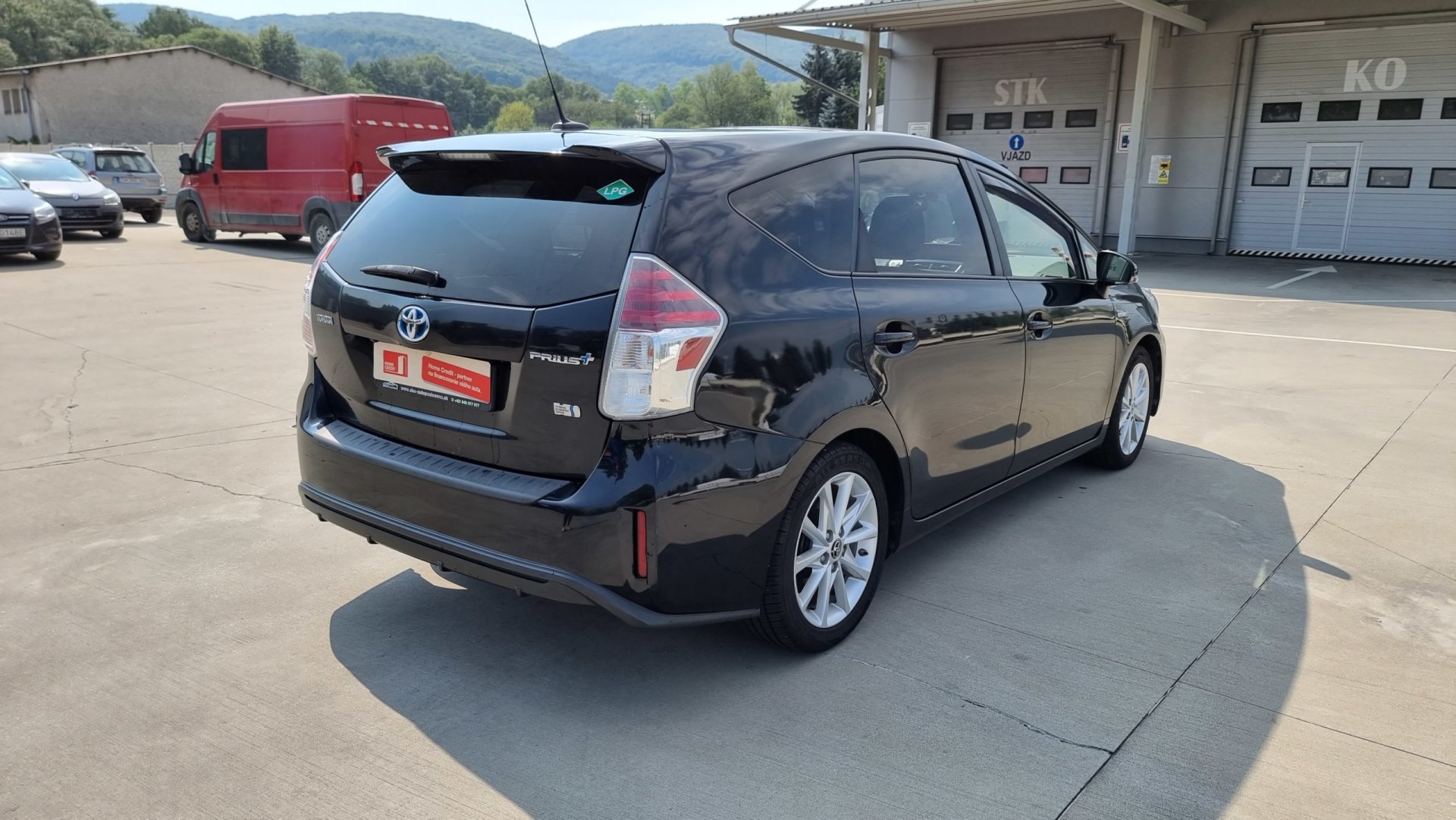 Toyota Prius Plus